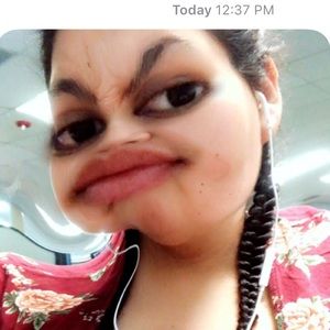 Meet your Posher, Lydia